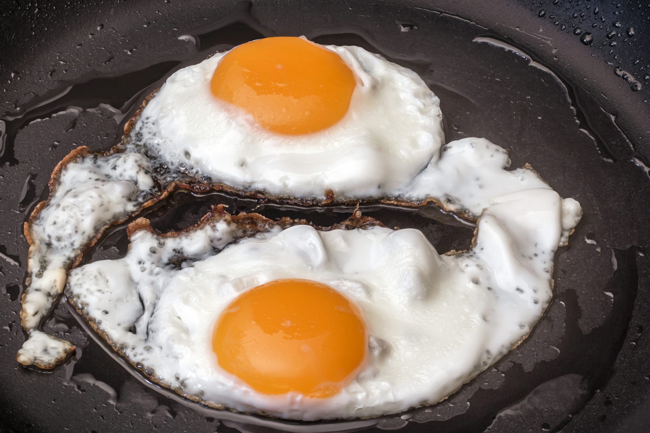 Sunny-Side-Up Eggs in Olive Oil